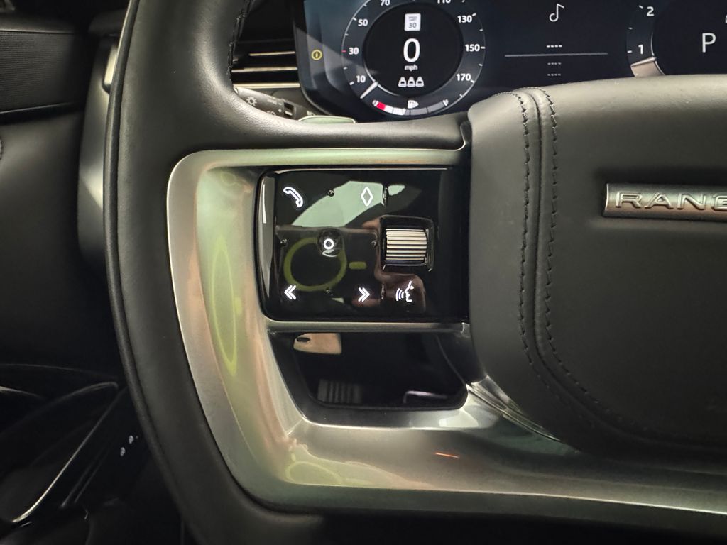2023 Land Rover Range Rover SE photo 21