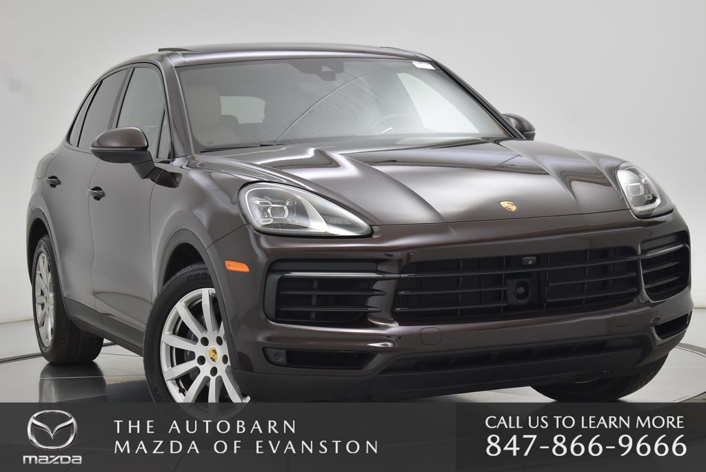 2019 Porsche Cayenne Base's photo