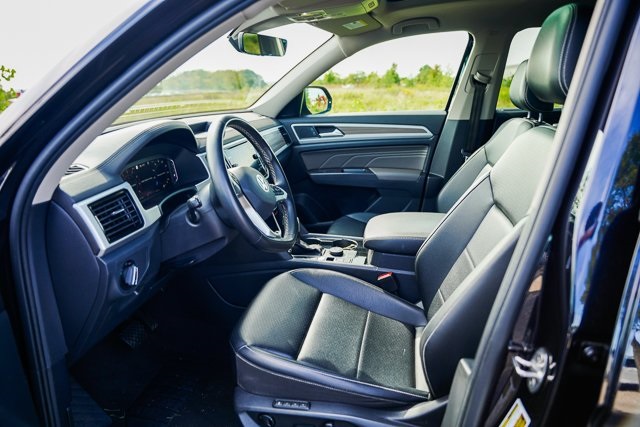 2022 Volkswagen Atlas SEL photo 6