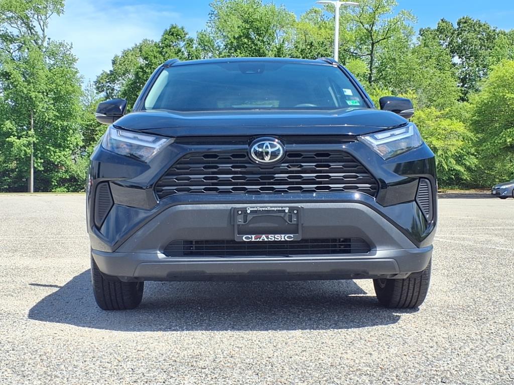 2024 Toyota RAV4 XLE photo 2