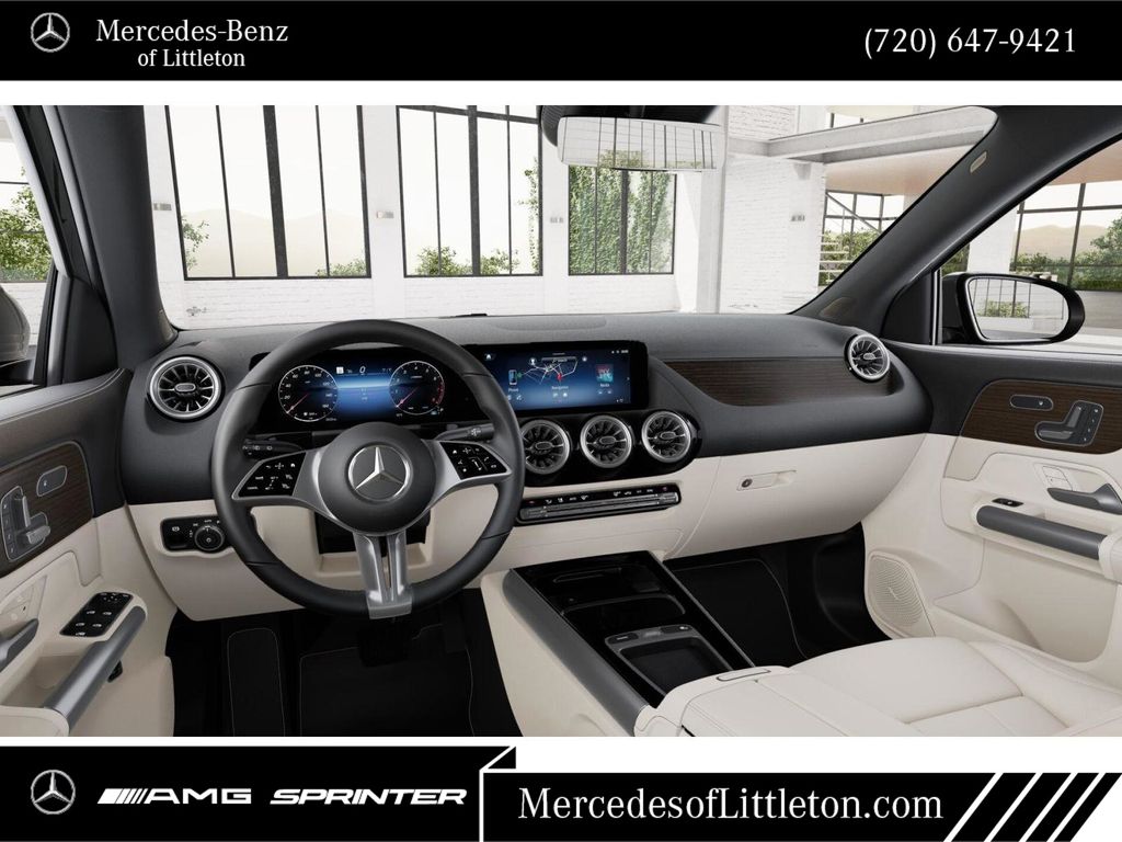 2026 Mercedes Benz GLA 250 4MATIC photo 3