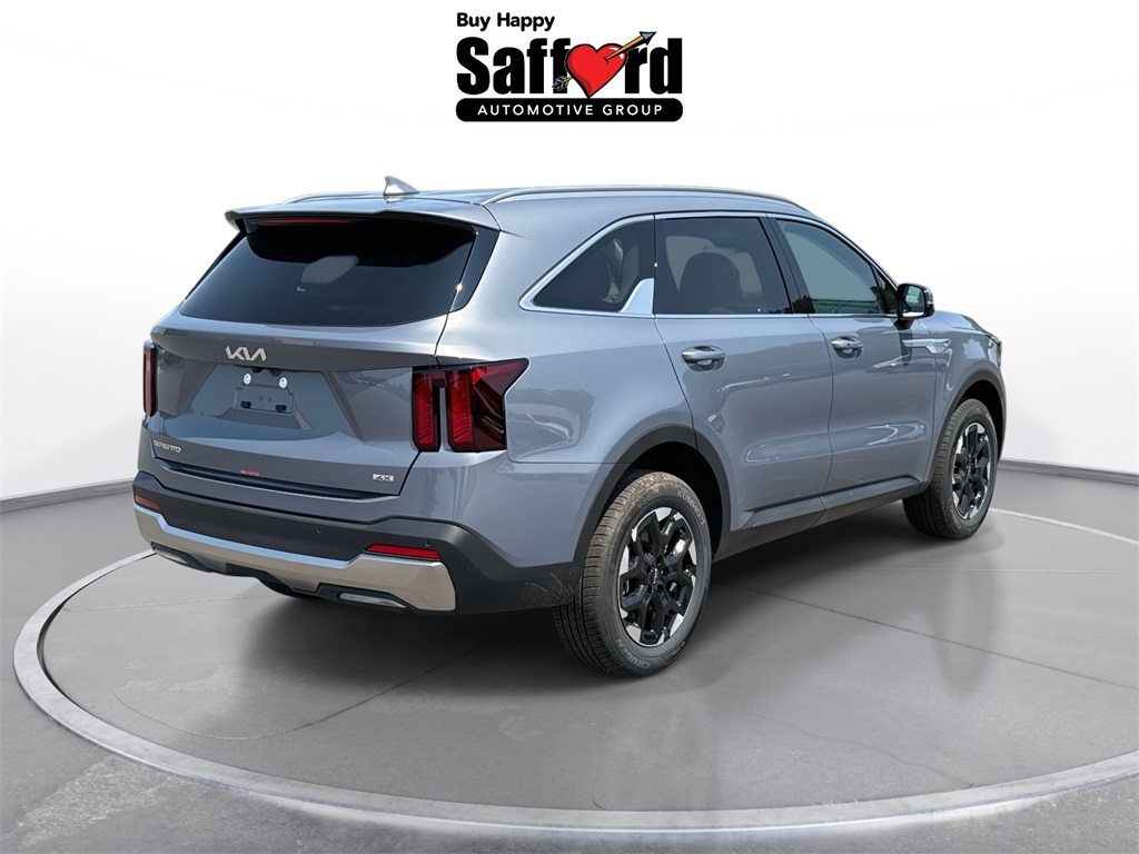 2025 Kia Sorento S photo 4