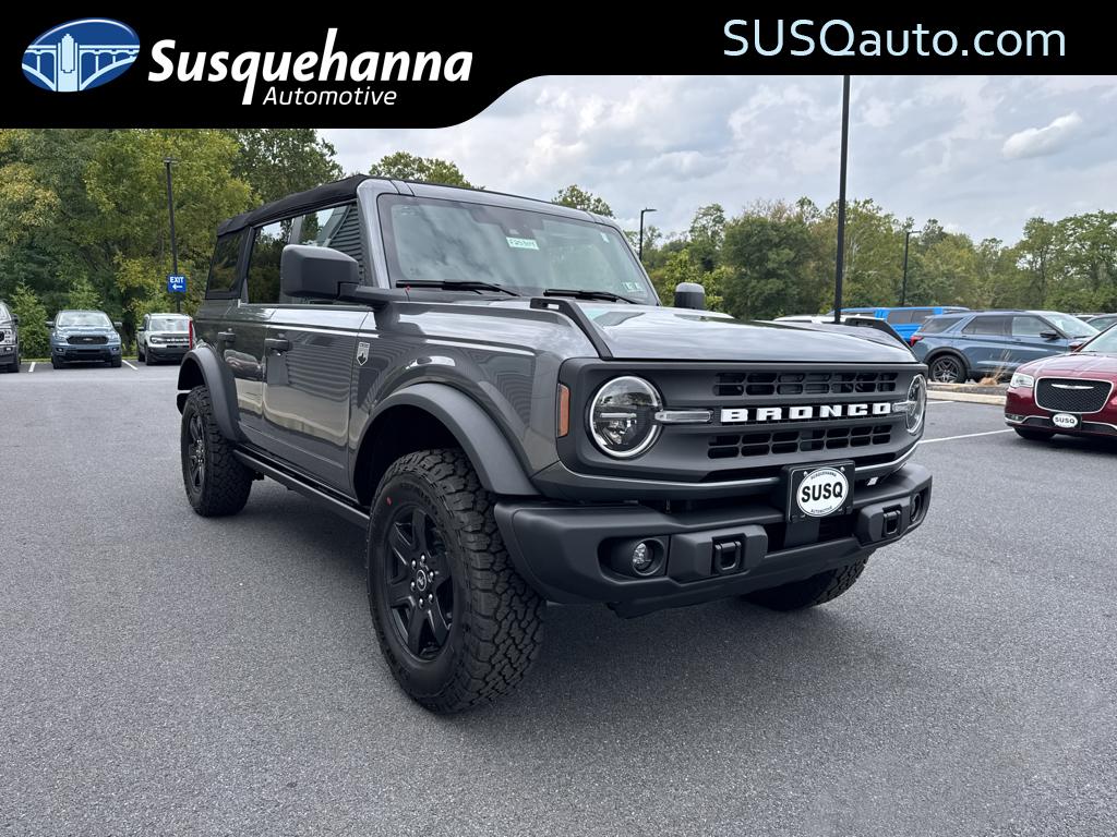 2025 Ford Bronco 4-Door Big Bend's photo