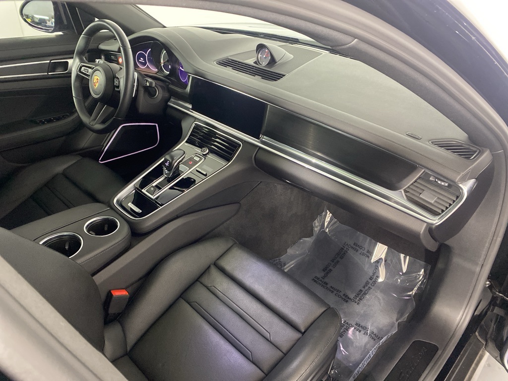 2022 Porsche Panamera 4 Platinum photo 26