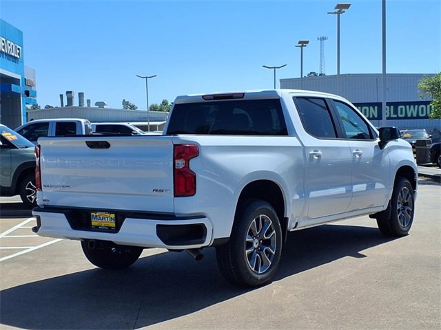 2025 Chevrolet Silverado 1500 RST photo 2