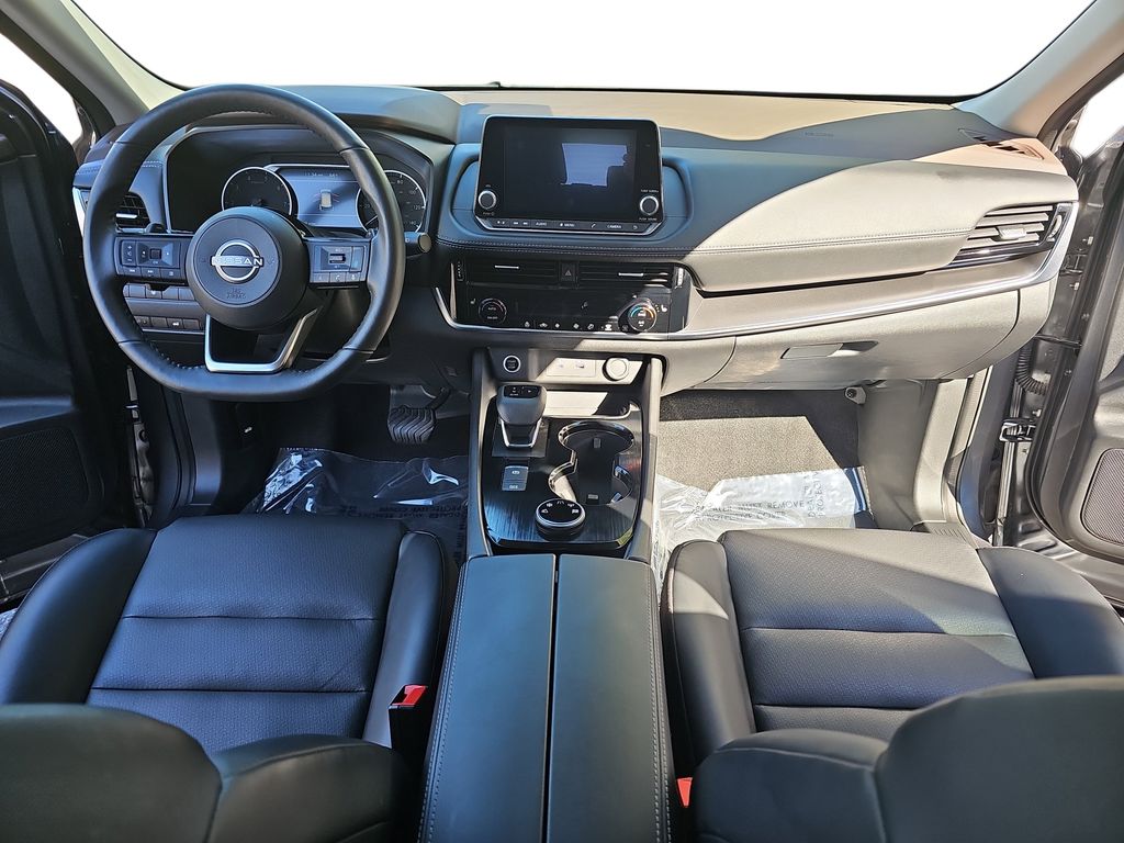 2022 Nissan Rogue SV photo 9