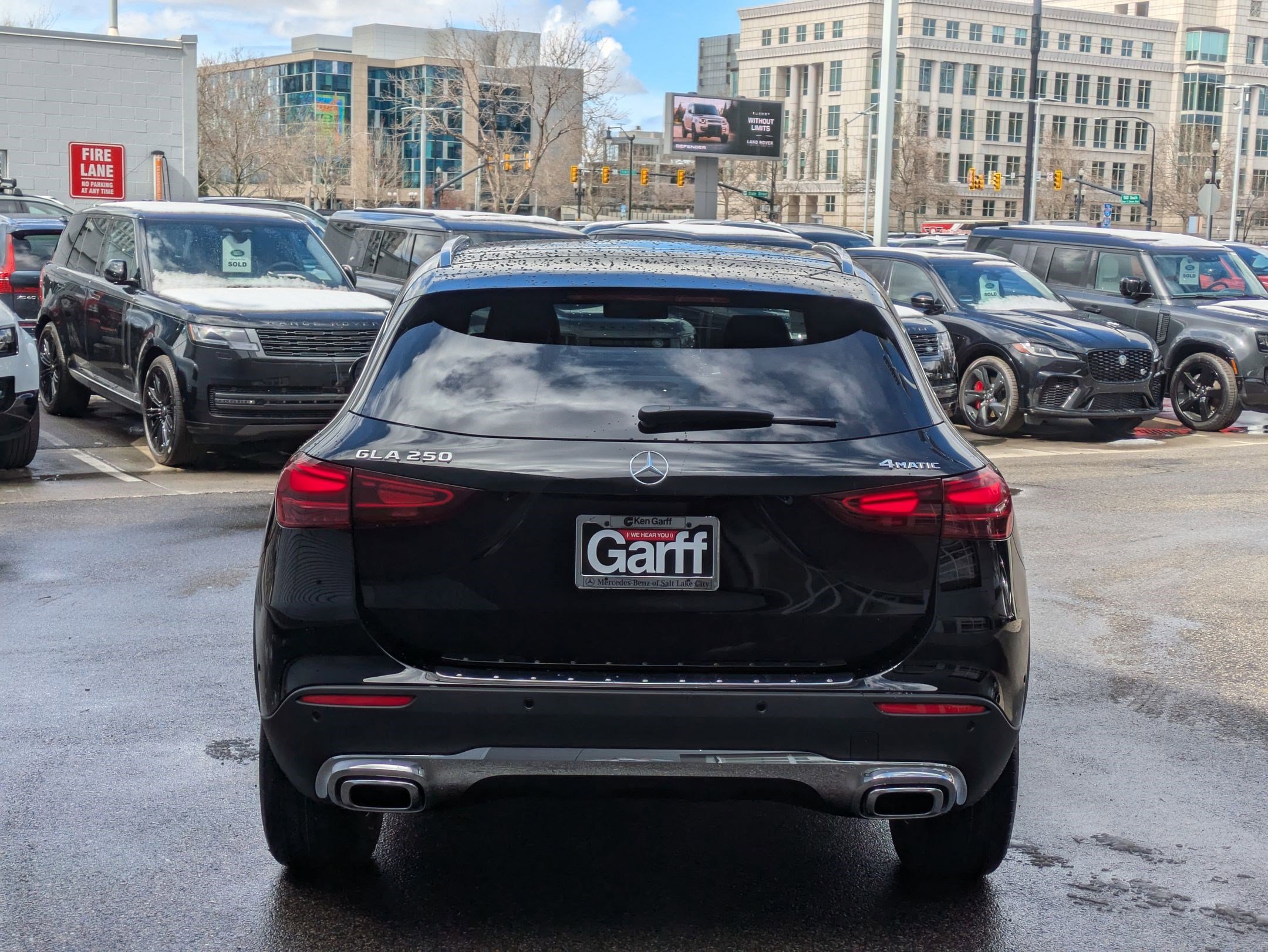 2025 Mercedes Benz GLA 250 4MATIC photo 4