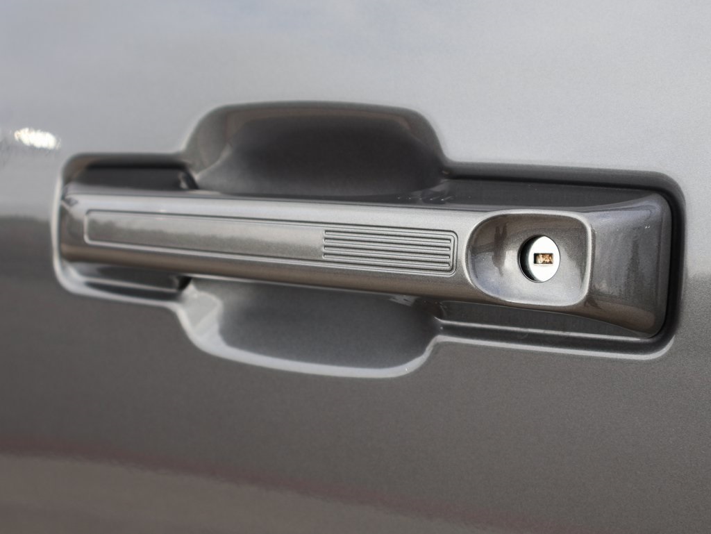 2025 Ford Maverick photo 18