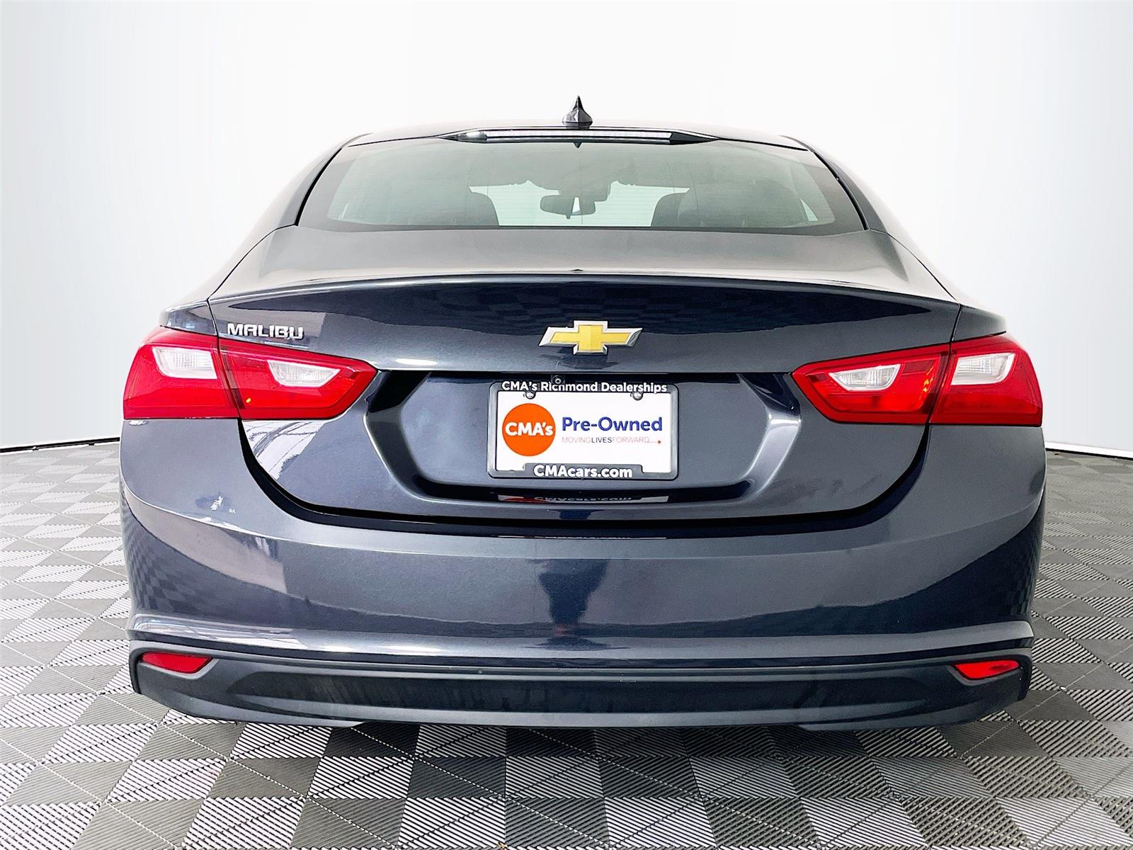 2023 Chevrolet Malibu 1LT photo 3