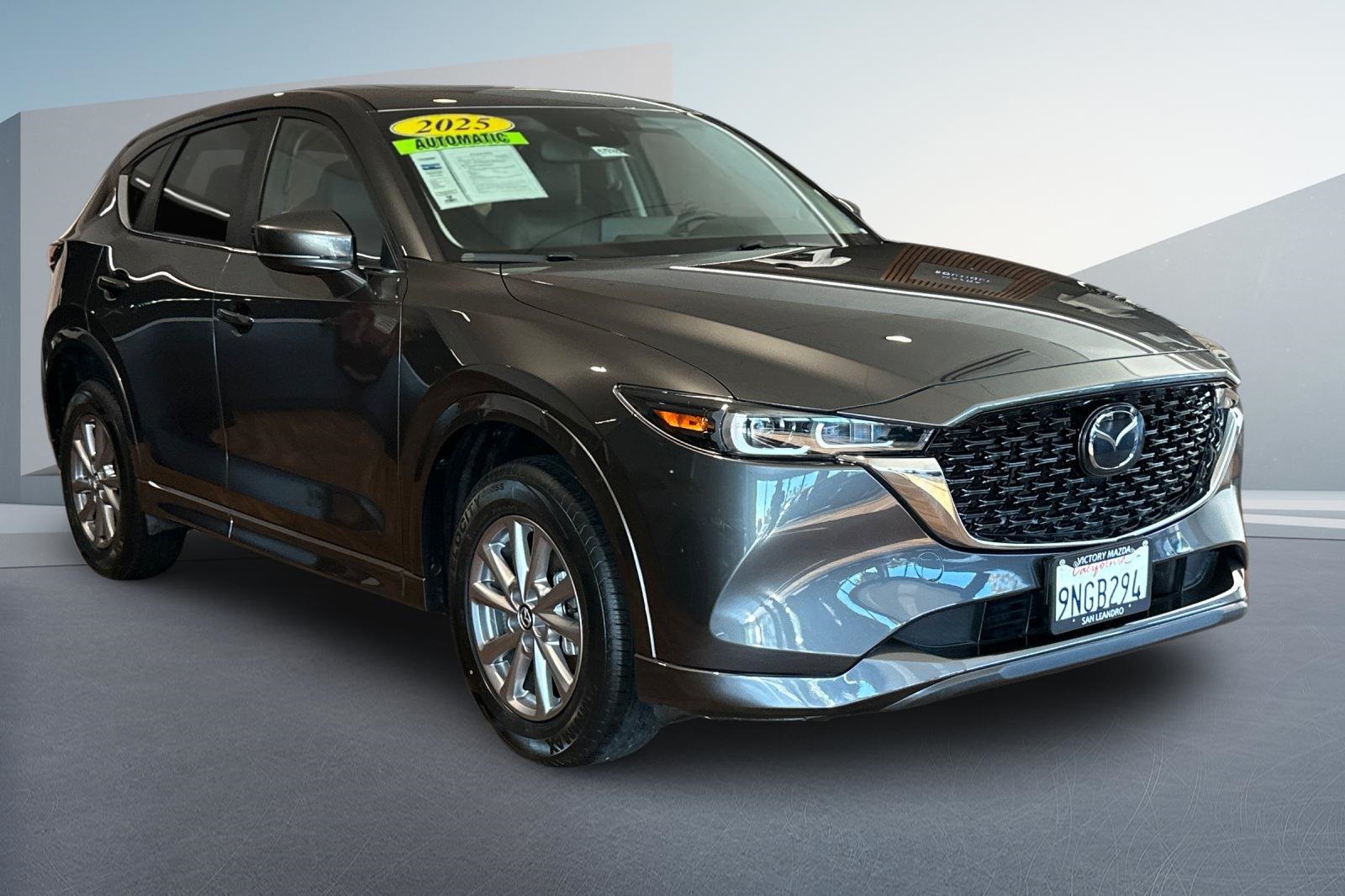 2025 Mazda CX-5 2.5 S Preferred photo 2