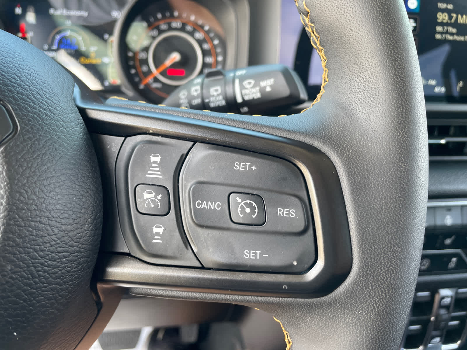 2024 Jeep Wrangler Willys photo 23