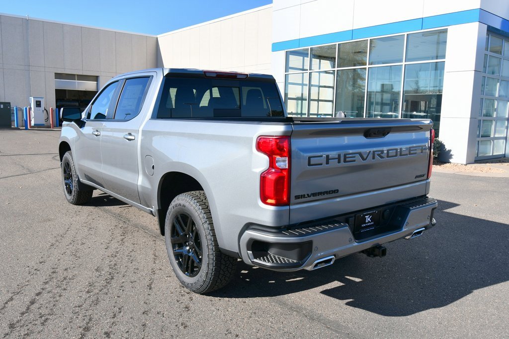 2026 Chevrolet Silverado 1500 RST photo 4
