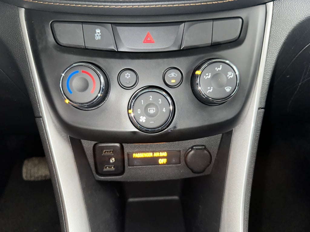 2022 Chevrolet Trax LS photo 10