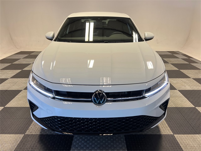 2026 Volkswagen Jetta 1.5T Sport photo 2