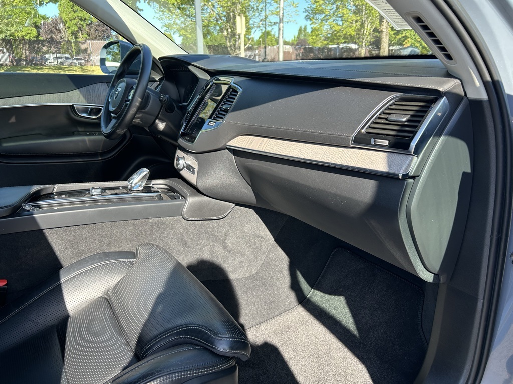 2022 Volvo XC90 Recharge T8 Inscription photo 22