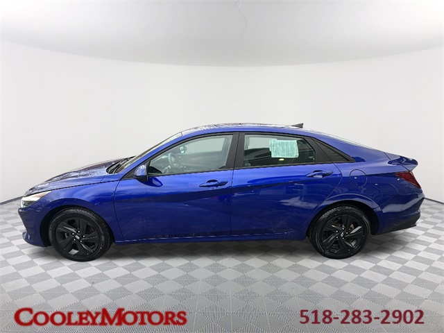 2023 Hyundai Elantra SEL's photo