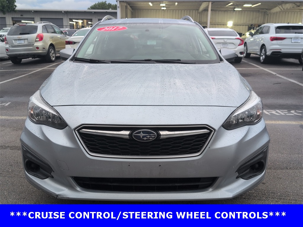 2017 Subaru Impreza 2.0i Premium photo 3