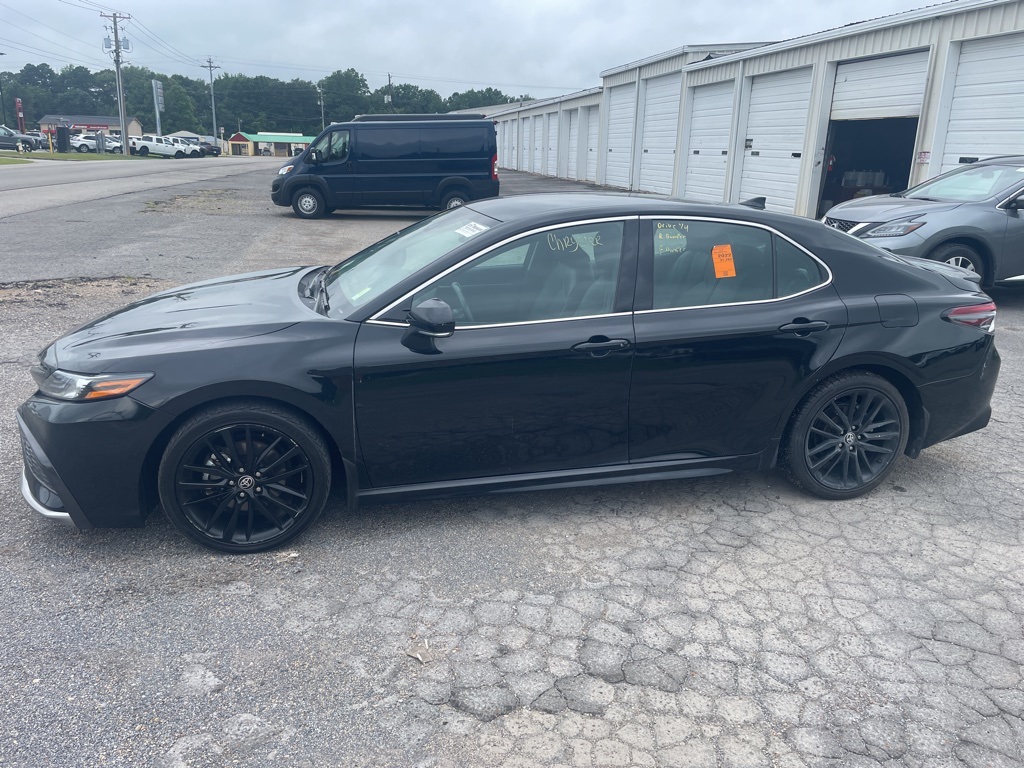 2022 Toyota Camry XSE photo 2