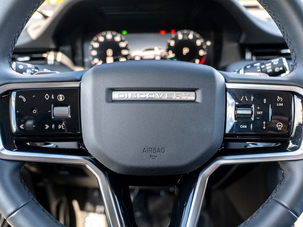 2024 Land Rover Discovery Sport S photo 13