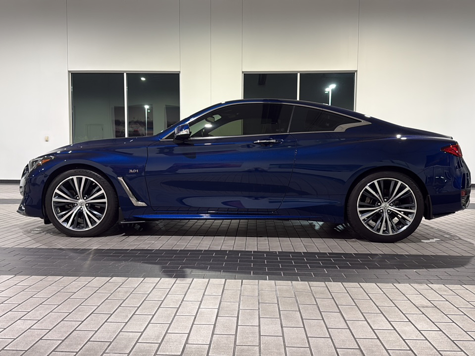 2019 Infiniti Q60 3.0t Luxe photo 2
