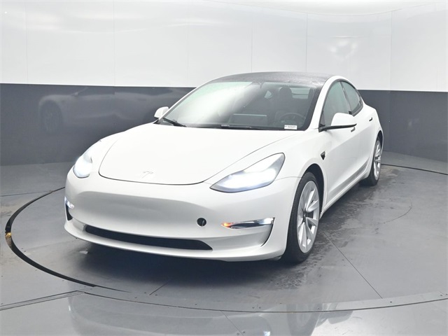2022 Tesla Model 3 Base's photo
