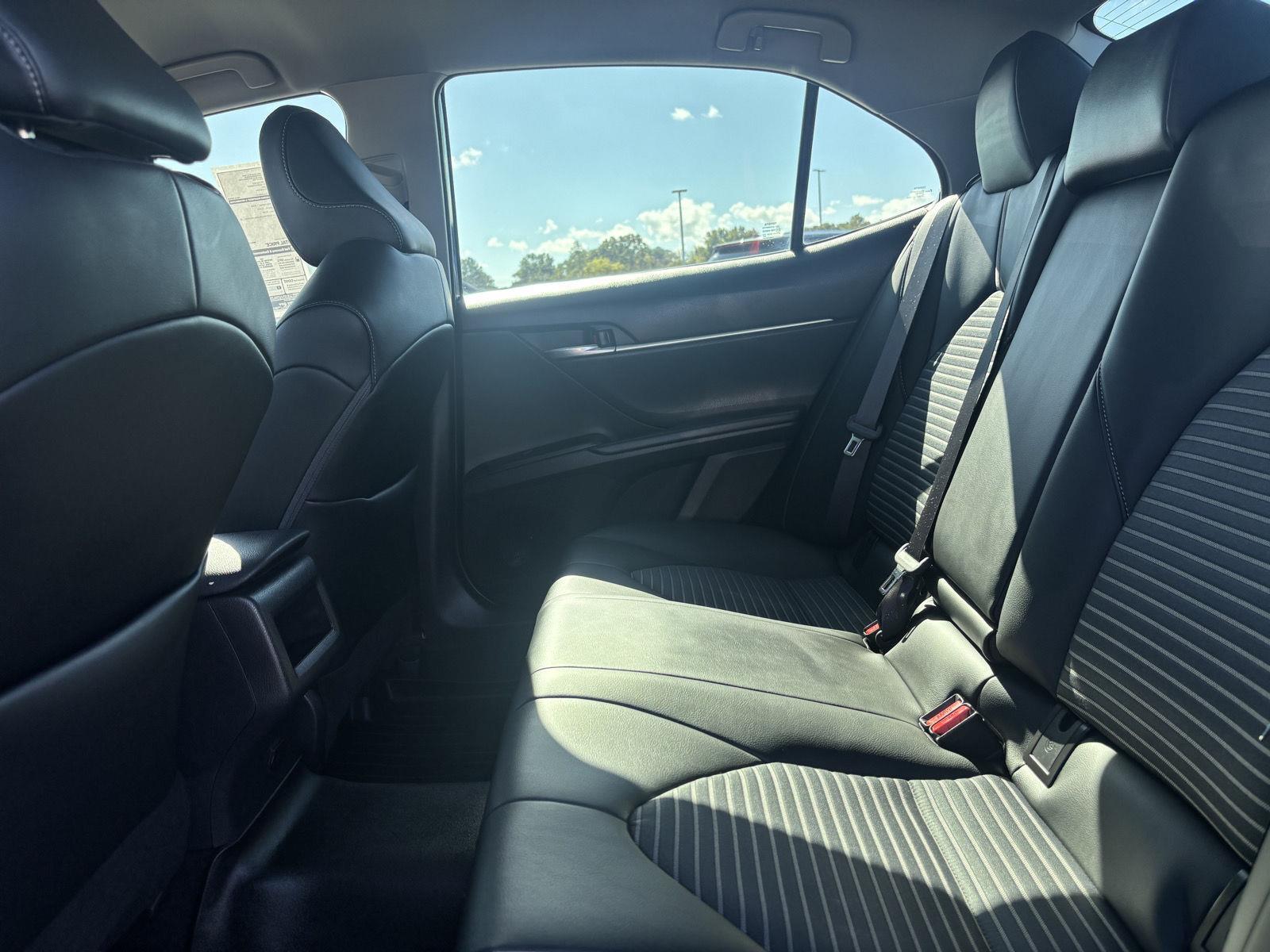 2023 Toyota Camry SE photo 16