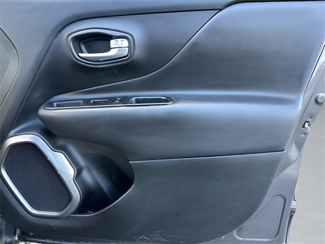 2019 Jeep Renegade Limited photo 29