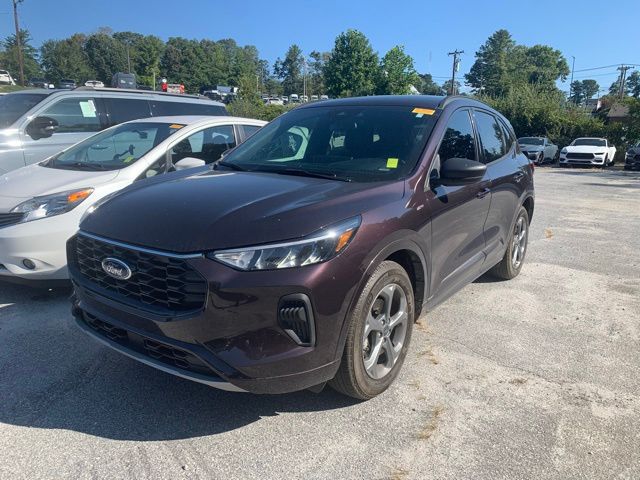 2023 Ford Escape ST-Line photo 5