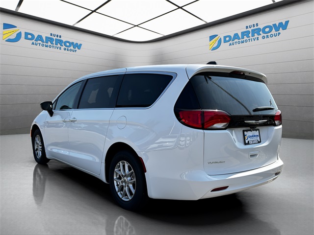 2024 Chrysler Voyager LX photo 3