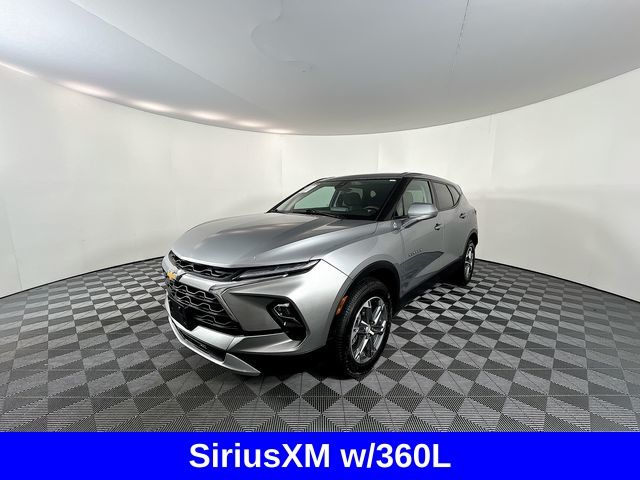 2023 Chevrolet Blazer 2LT photo 3