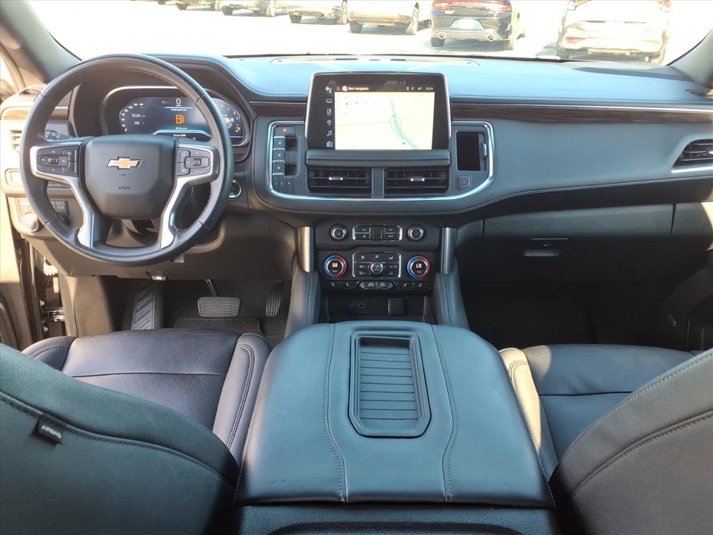 2023 Chevrolet Suburban LT photo 8