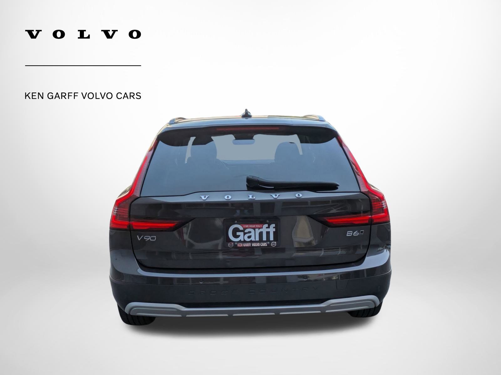 2024 Volvo V90 Cross Country Ultimate photo 3