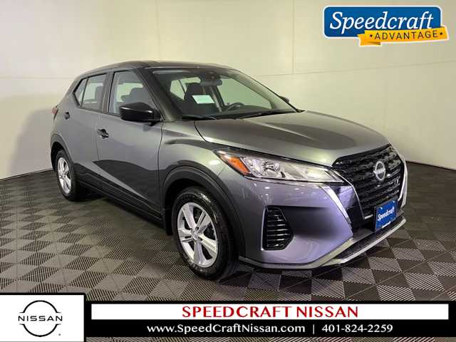 2025 Nissan KICKS PLAY Base's photo