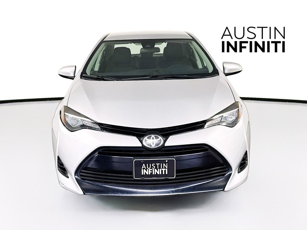 2018 Toyota Corolla XLE XSE photo 2
