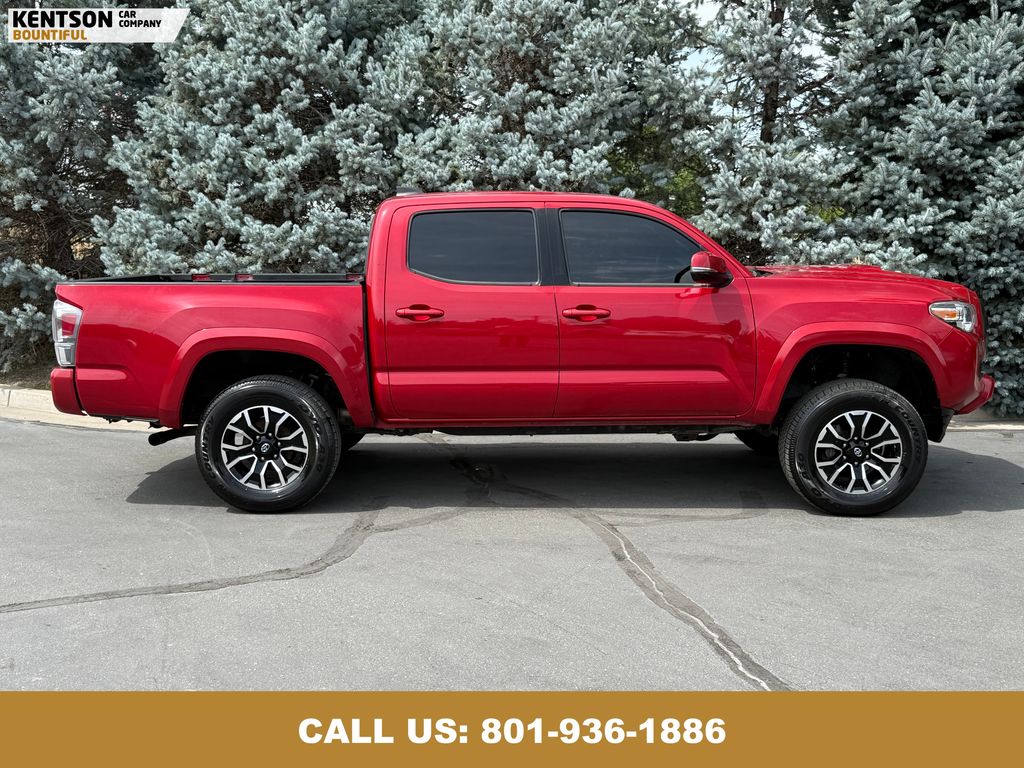 2021 Toyota Tacoma TRD Sport photo 10