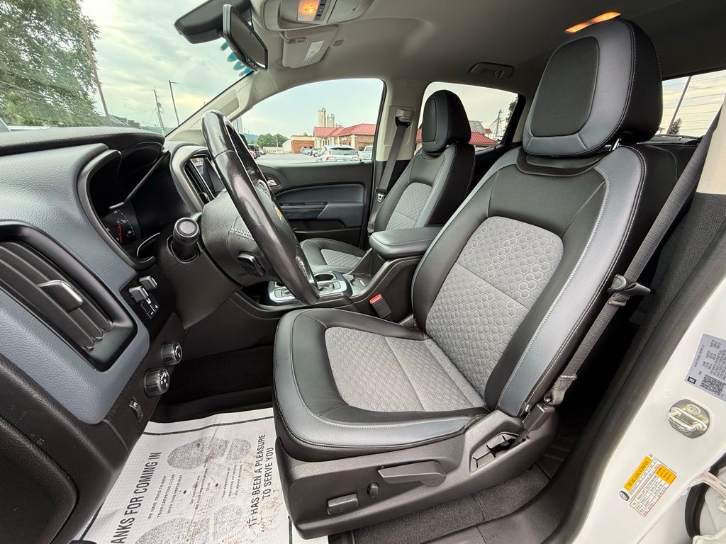 2020 Chevrolet Colorado Z71 photo 11