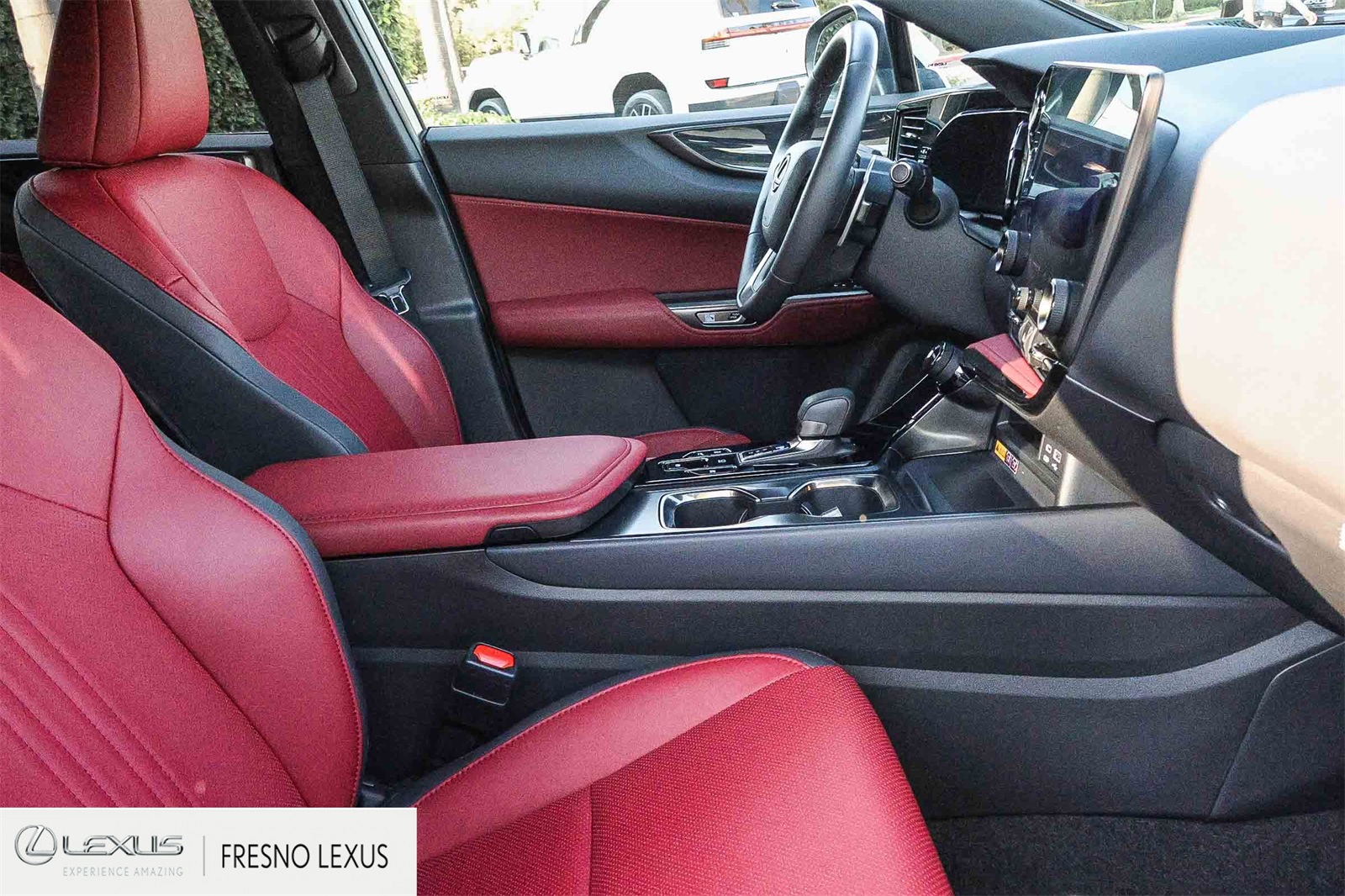 2022 Lexus NX 350h Premium photo 11
