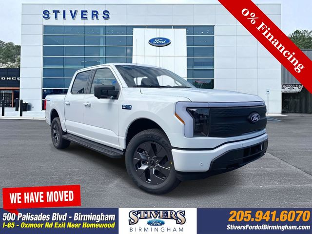 2025 Ford F-150 Lightning Flash's photo