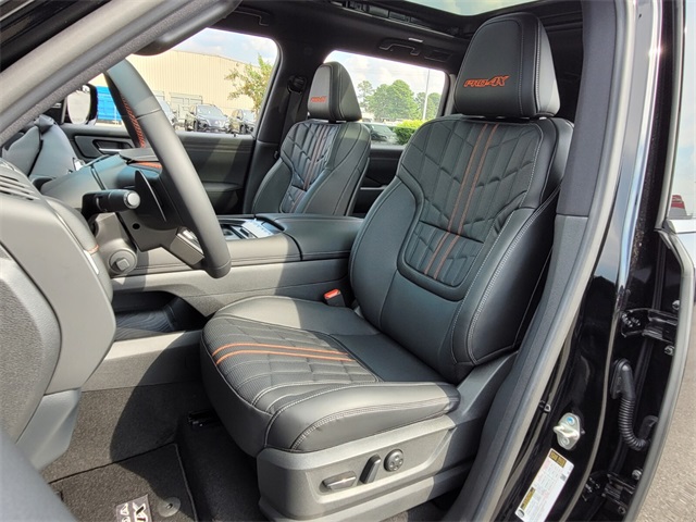 2026 Nissan Armada photo 8