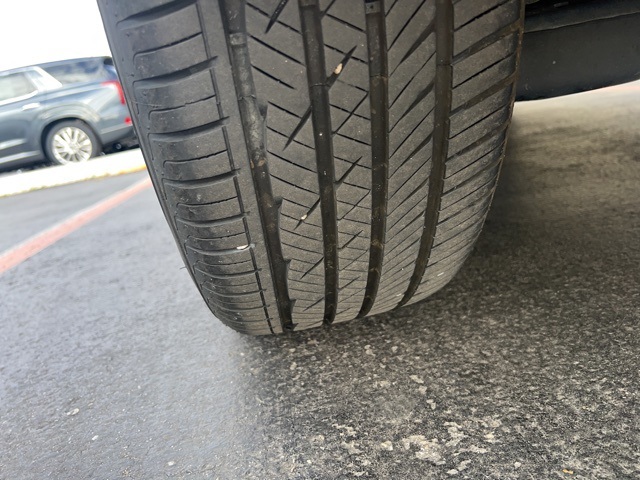 2017 Toyota RAV4 Hybrid Limited photo 4