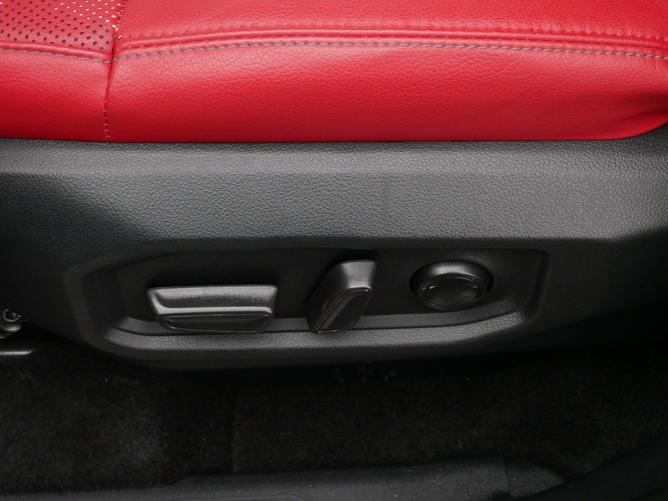 2024 Toyota Sequoia TRD Pro photo 20