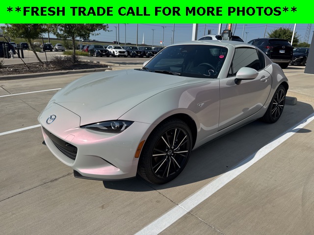 2024 Mazda MX-5 Miata Miata RF Grand Touring photo 2