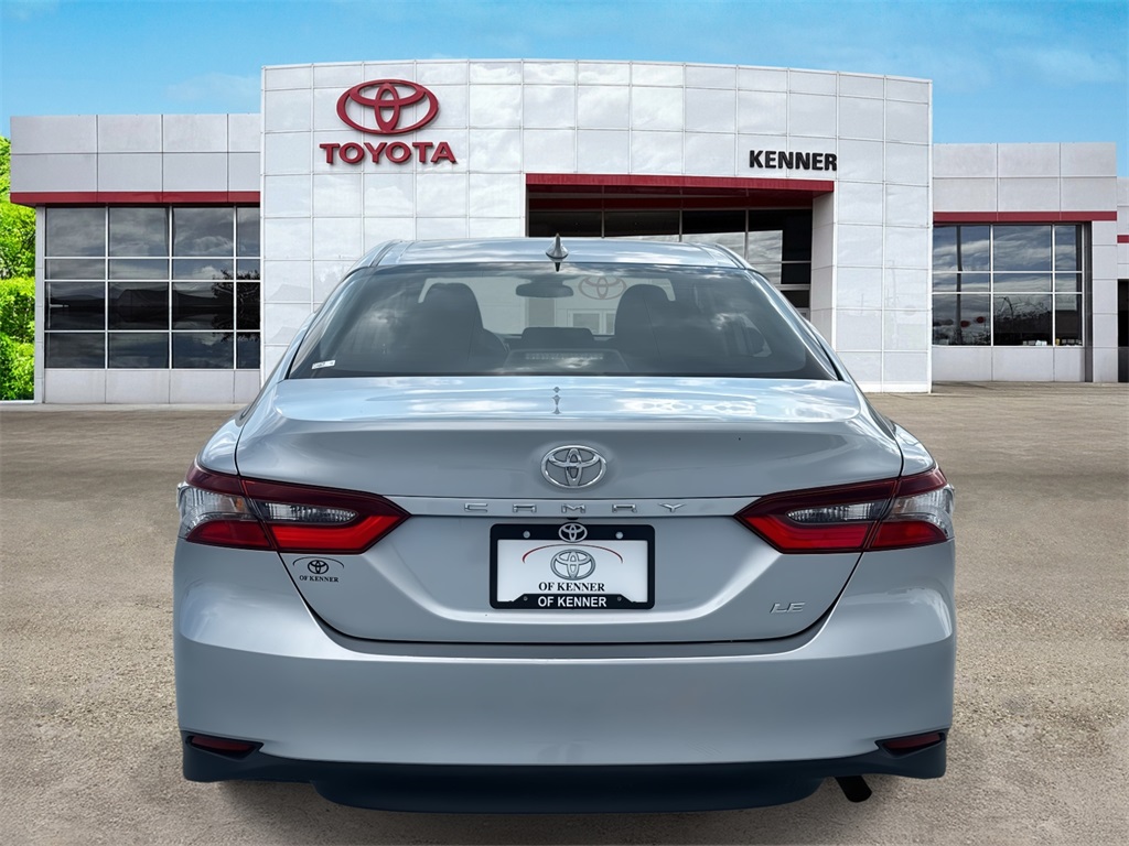 2023 Toyota Camry LE photo 4