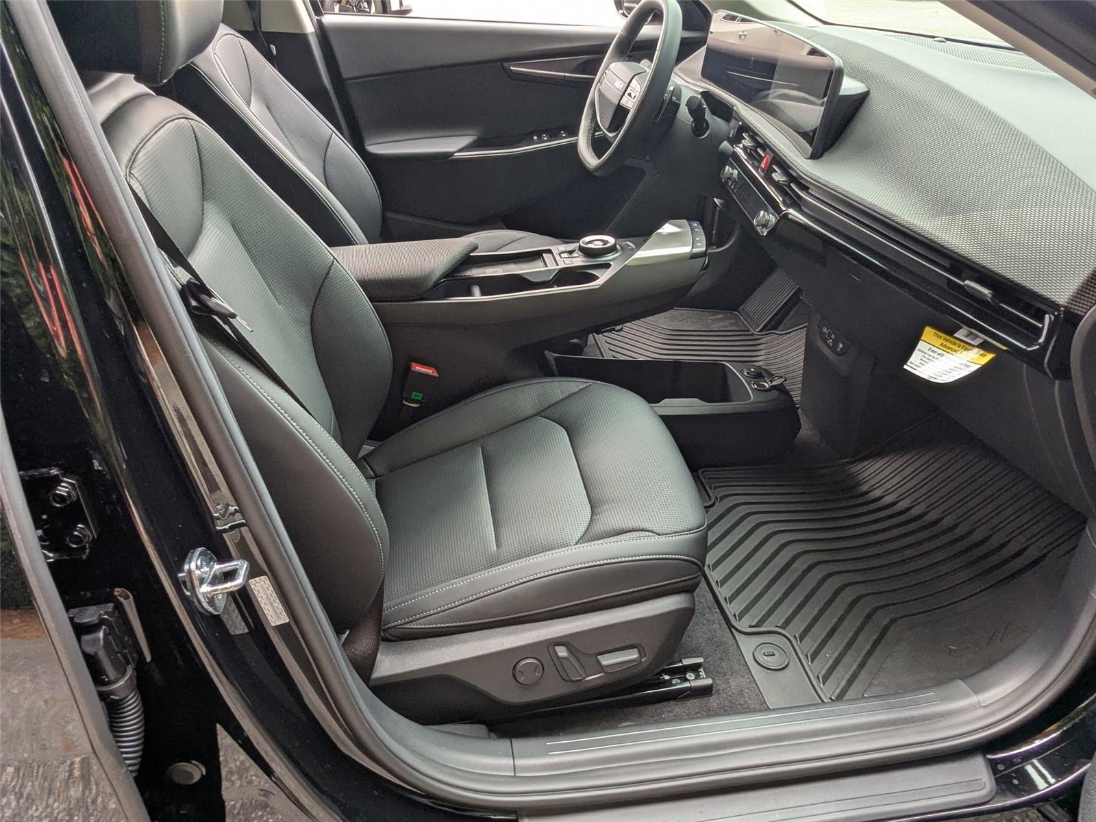 2025 Kia EV6 Light Wind photo 32