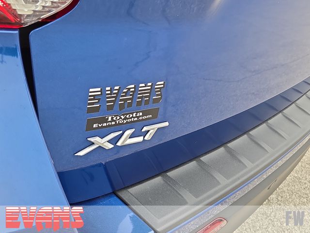 2023 Ford Explorer XLT photo 4