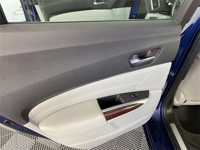 2015 Acura TLX 3.5L SH-AWD Technology photo 23