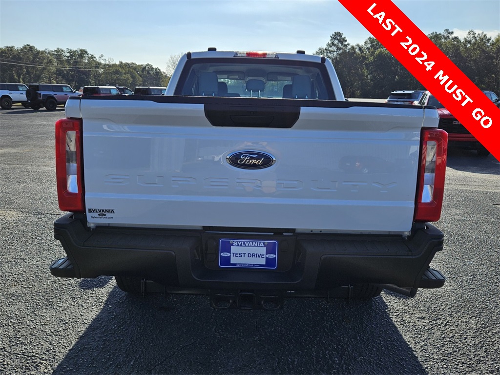 2024 Ford F-350 XL photo 9