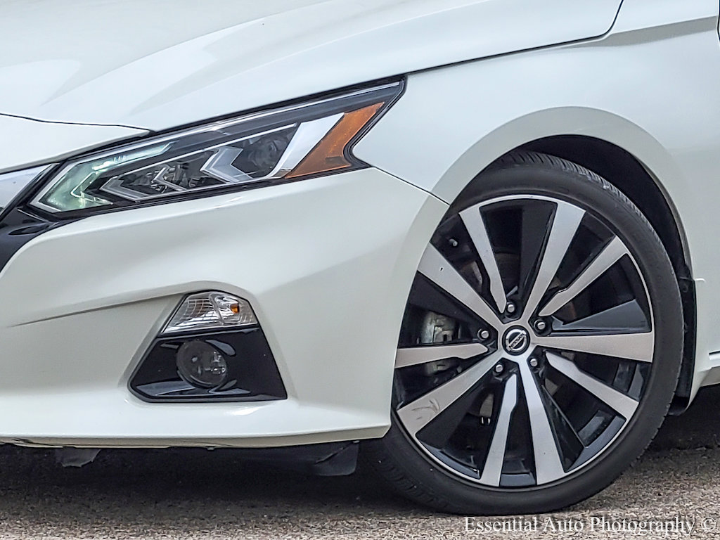 2022 Nissan Altima 2.5 Platinum photo 4