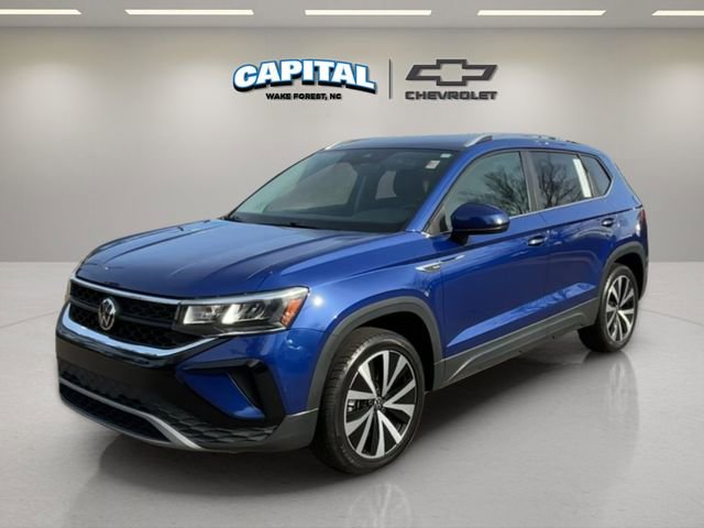 2024 Volkswagen Taos SE's photo