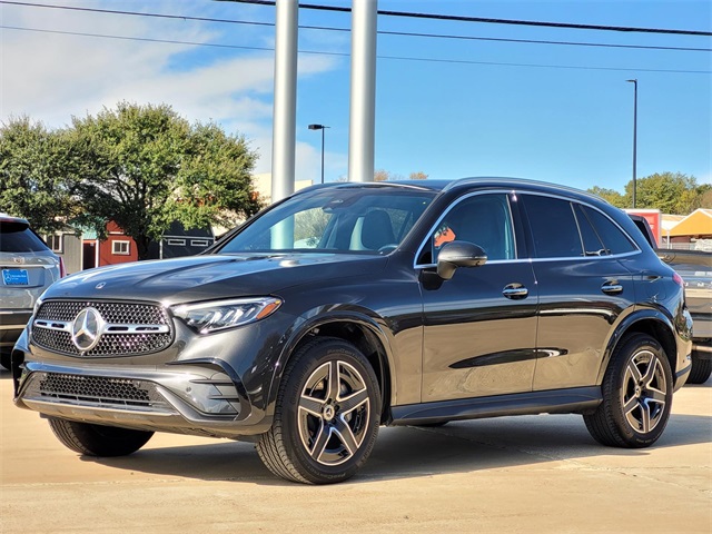 2025 Mercedes Benz GLC 350e 4MATIC photo 3